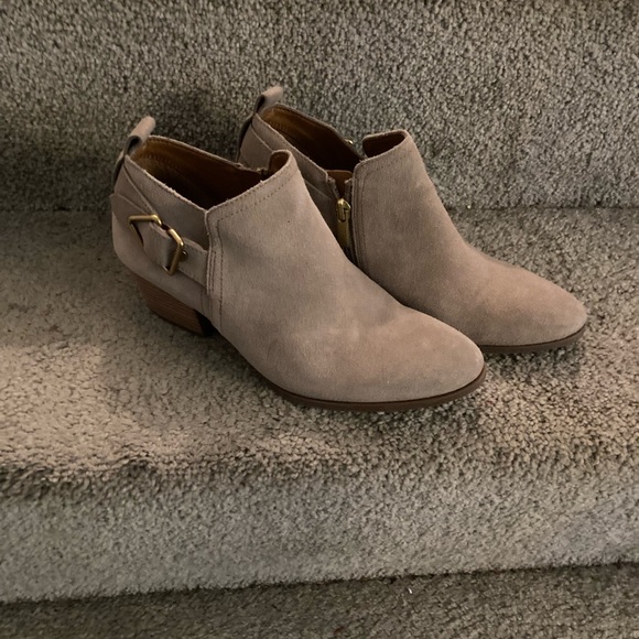 NWOB FRANCO SARTO  Suede Booties - Picture 4 of 12